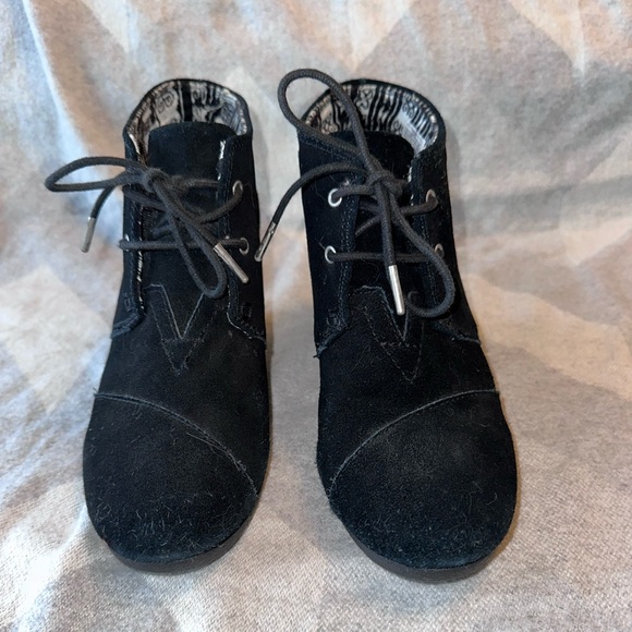 Tom’s wedge bootie black suede size 9.5 - Picture 2 of 5